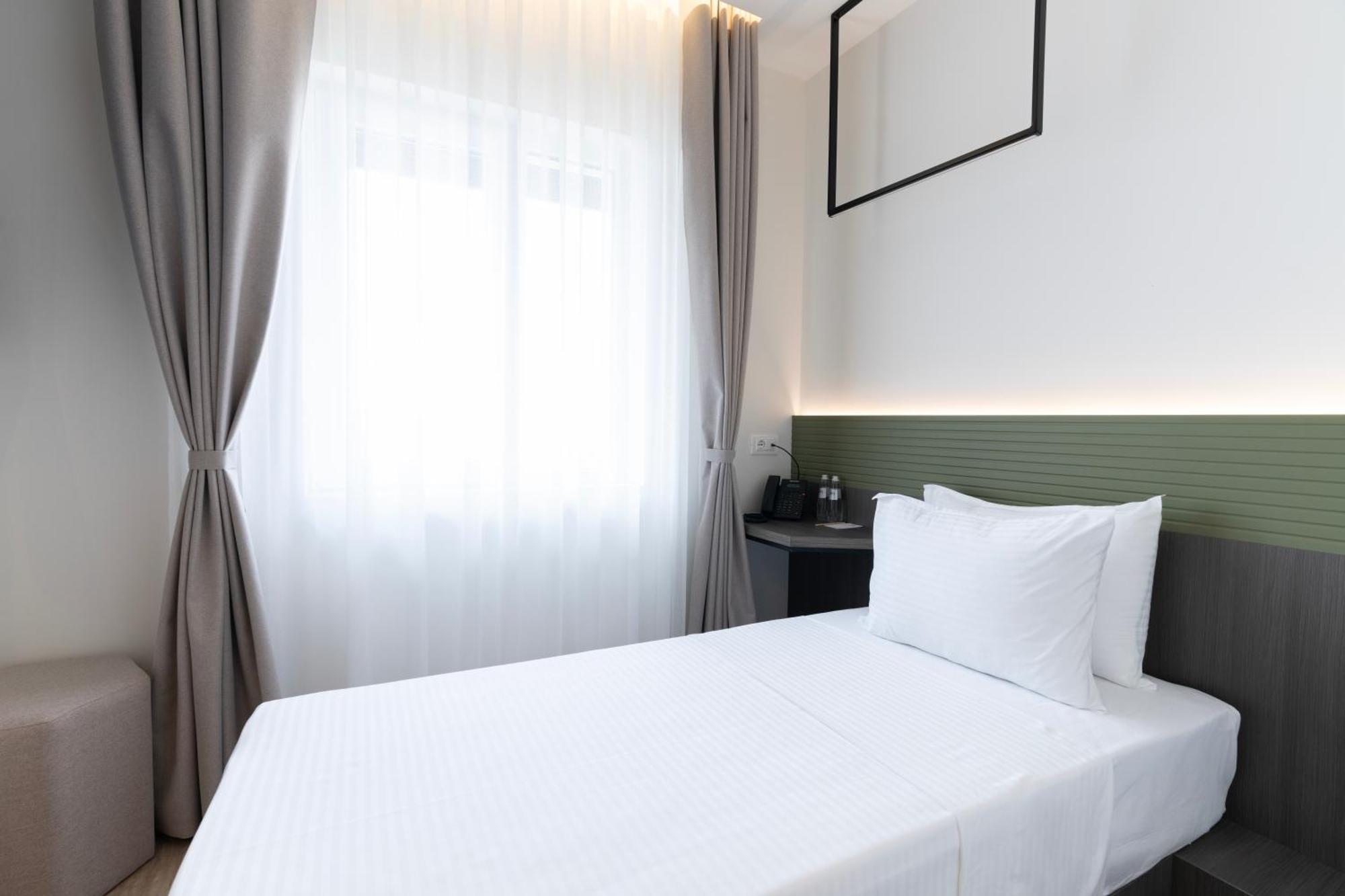 Star Hill Hotel Prishtinë Ngoại thất bức ảnh