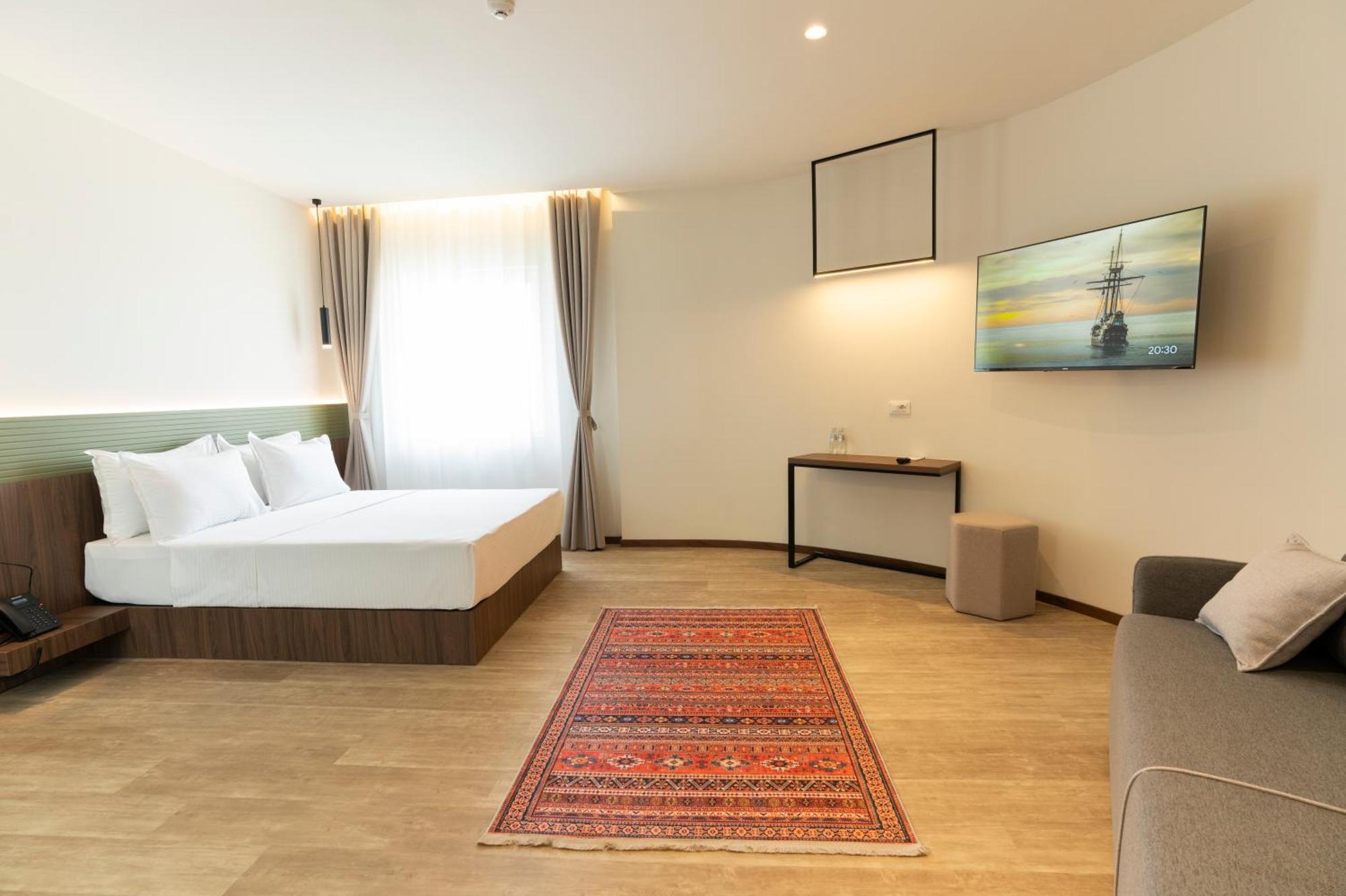 Star Hill Hotel Prishtinë Ngoại thất bức ảnh