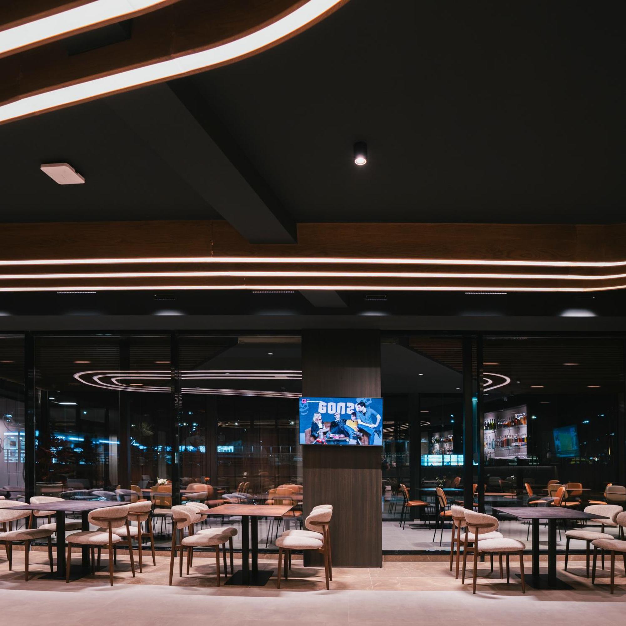 Star Hill Hotel Prishtinë Ngoại thất bức ảnh