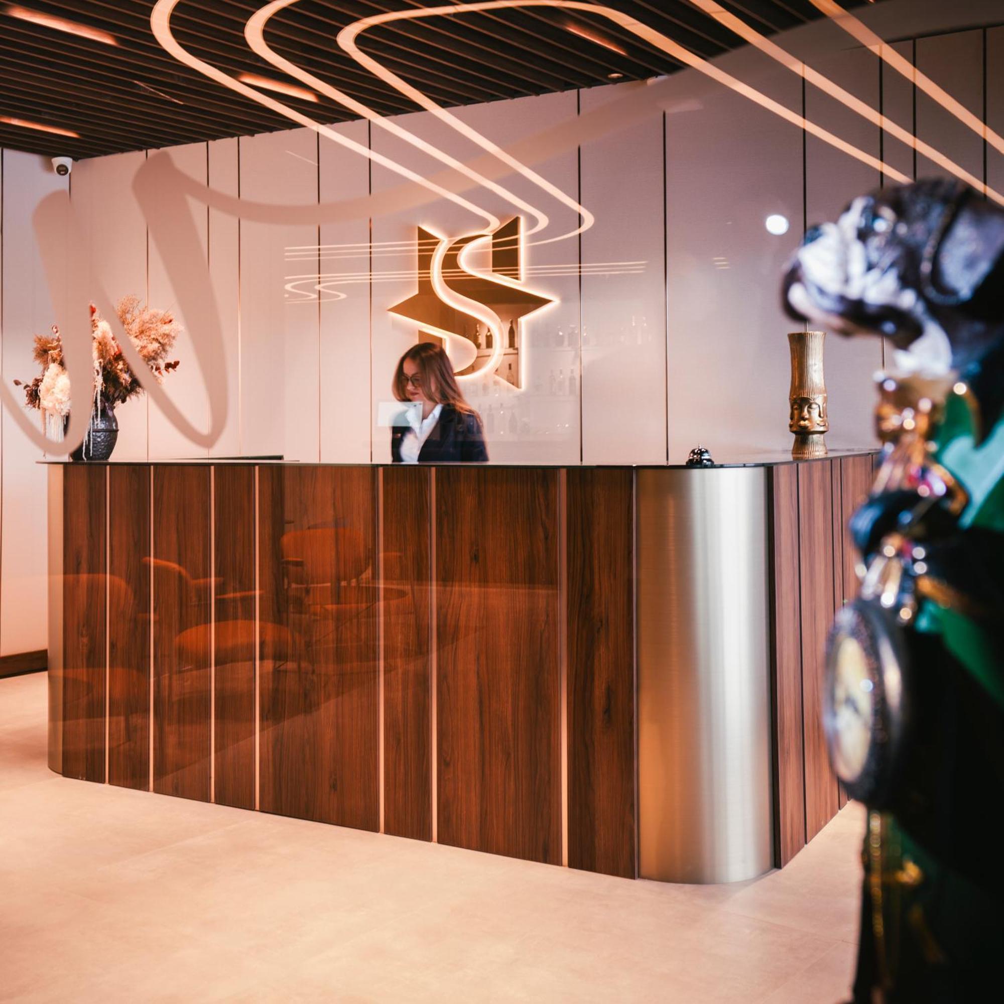 Star Hill Hotel Prishtinë Ngoại thất bức ảnh